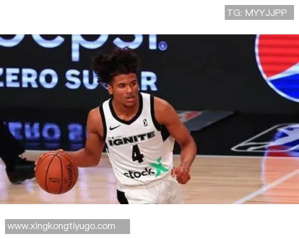 阿伦盛赞杰伦格林提升球队活力让比赛变得轻松愉快